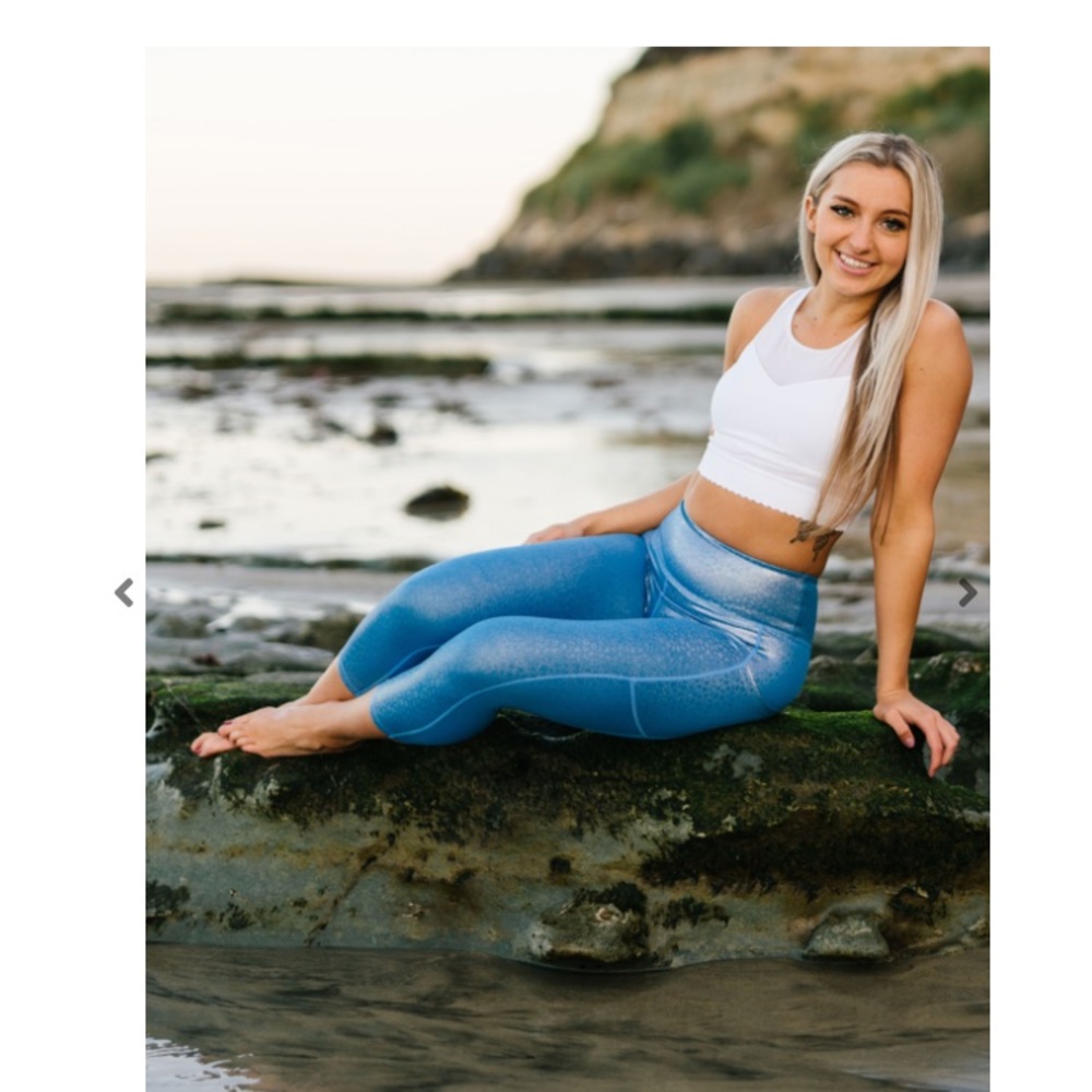 Zyia blue mermaid pocket light n tight high rise capris 20” size 6-8 - EUC